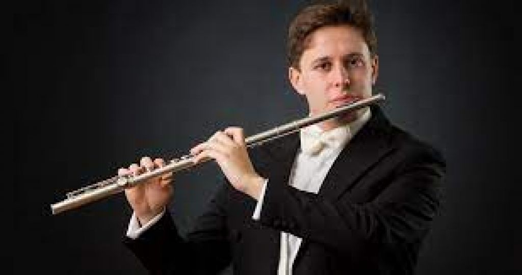 Vercelli: il flautista Alberto Navarra con la Camerata Ducale Ensemble